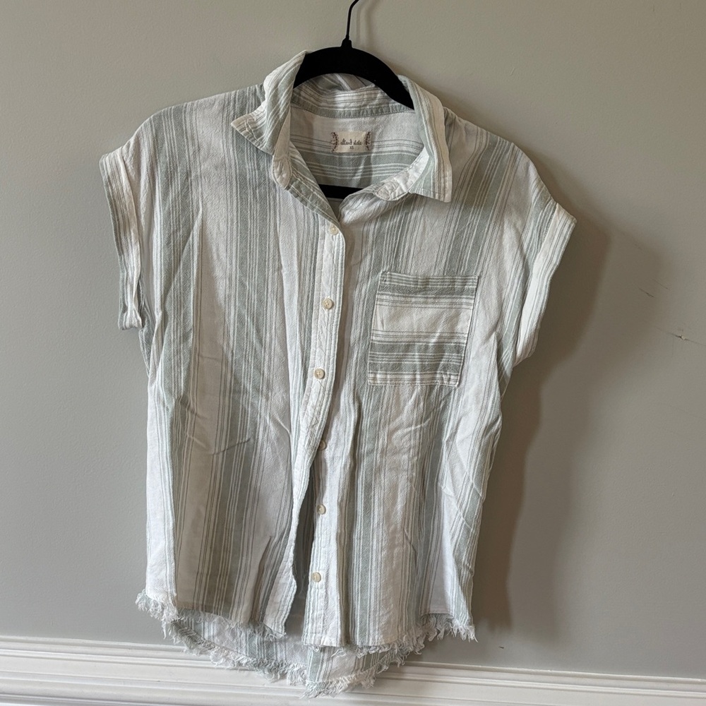 Altar’d State Linen White and Sage striped Blouse Size XS